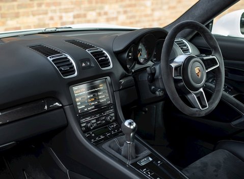 Porsche Cayman (981) GT4 14