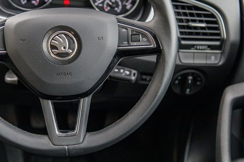 Skoda Fabia COLOUR EDITION TSI 19