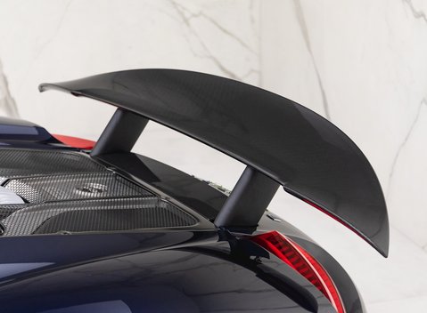 Porsche 918 Spyder Weissach 33