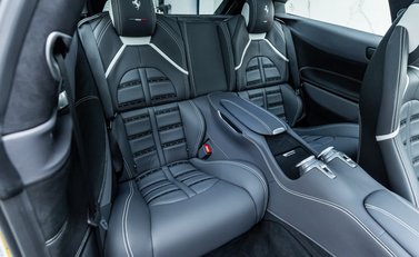 Ferrari GTC4 Lusso V12 16