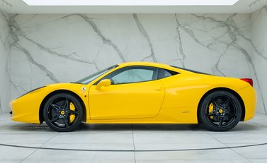Ferrari 458 Italia 2