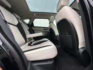 Land Rover Range Rover Velar R-DYNAMIC SE 76