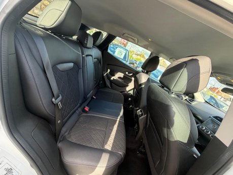 Renault Kadjar ICONIC TCE 15