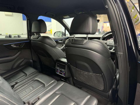 Audi Q7 3.0 TDI V6 50 Black Edition SUV 5dr Diesel Tiptronic quattro Euro 6 (s/s) ( 34