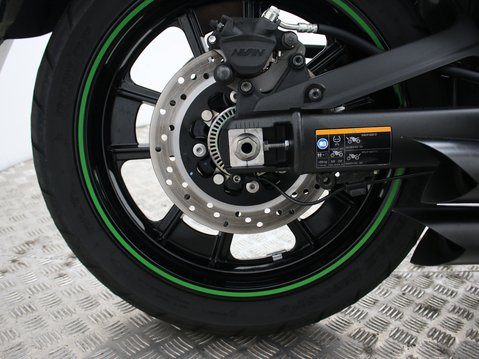 Kawasaki Vulcan 650 Vulcan S650 29