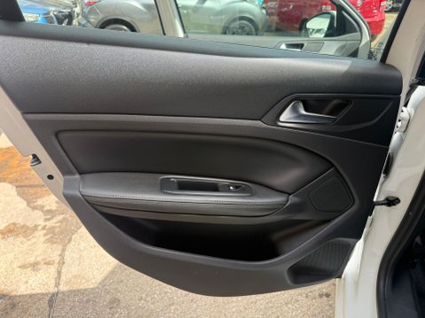 Peugeot 308 1.6 THP Feline Hatchback 5dr Petrol Manual 25
