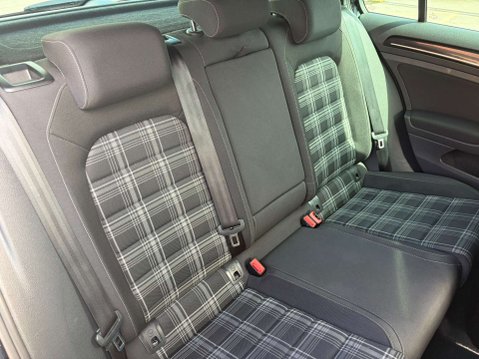 Volkswagen Golf 2.0 Golf GTD Semi-Automatic 5dr *NATIONAL DELIVERY* 39