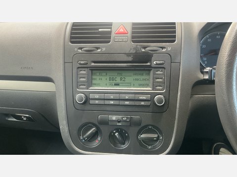 Volkswagen Golf SE 14