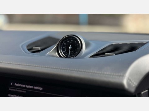 Porsche Cayenne 3.0 Cayenne V6 E-Hybrid Auto 4WD 4dr 36