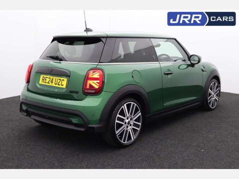 Mini Hatch 1.5 Cooper Exclusive Auto 3dr 6
