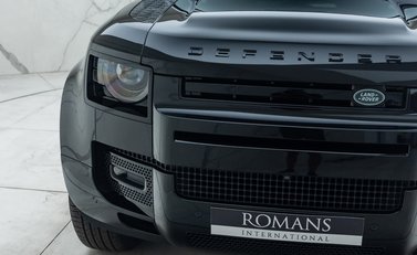 Land Rover Defender 110 D250 X-DYNAMIC HSE 31