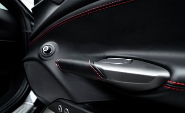 Ferrari 488 SPIDER 31