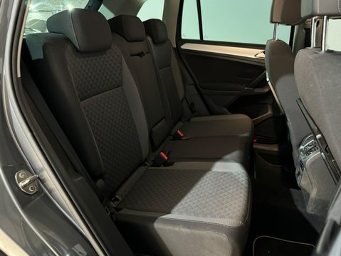 Volkswagen Tiguan SE NAV TDI BMT 4MOTION 15