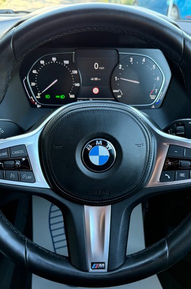 BMW 1 Series 118I M SPORT AUTOMATIC - FULL BMW SERVICE HISTORY -APPLE CARPLAY 