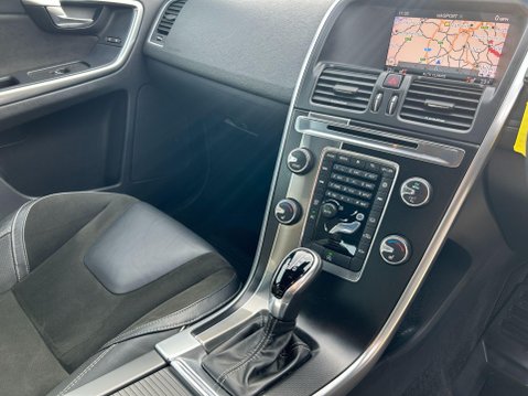 Volvo XC60 2.0 D4 R-Design Nav Auto Euro 6 (s/s) 5dr 29