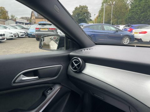 Mercedes-Benz CLA Class 2.1 CLA220d AMG Sport Coupe 7G-DCT Euro 6 (s/s) 4dr 31