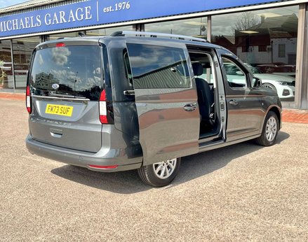 Ford Tourneo Connect 2.0 Tourneo Connect Titanium EcoBlue A 5dr 9