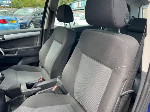Vauxhall Zafira 1.6 16V Exclusiv Euro 5 5dr 23