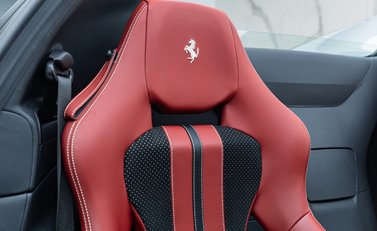Ferrari 812 GTS 22