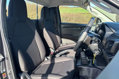 Isuzu D-Max Utility Single Cab 4x4 Pickup 4