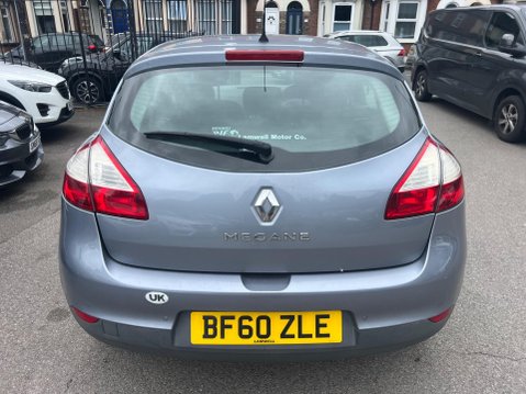 Renault Megane 1.6 16V I-Music Euro 5 5dr 5