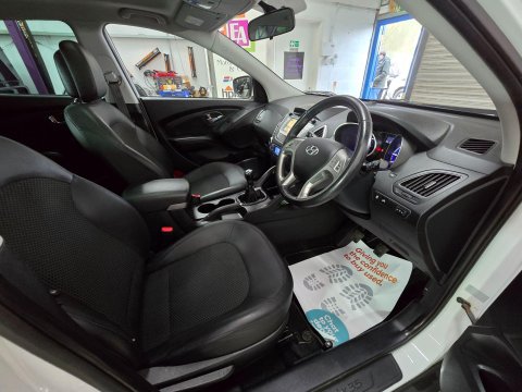 Hyundai ix35 1.7 CRDi Premium Euro 5 (s/s) 5dr 43