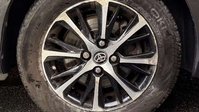 Toyota Yaris 1.5 VVT-h Icon Tech Hatchback 5dr Petrol Hybrid E-CVT Euro 6 (s/s) (100 ps) 28