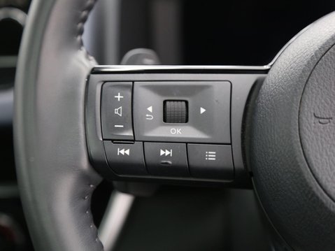 Nissan Qashqai 1.3 DIG-T MHEV Tekna+ XTRON Euro 6 (s/s) 5dr 11