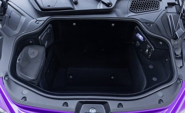 Lamborghini Revuelto 35
