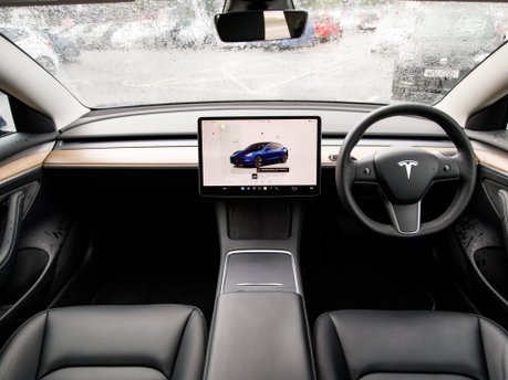 Tesla Model 3 MODEL 3