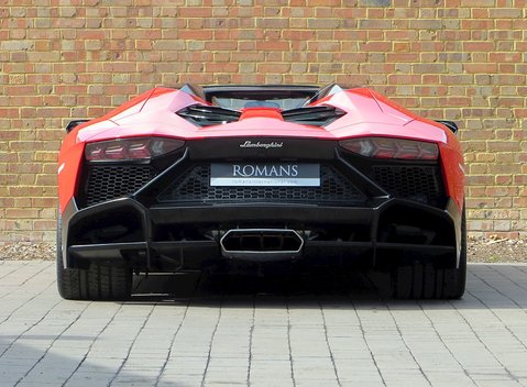 Lamborghini Aventador LP 720-4 Roadster 50th Anniversary 8