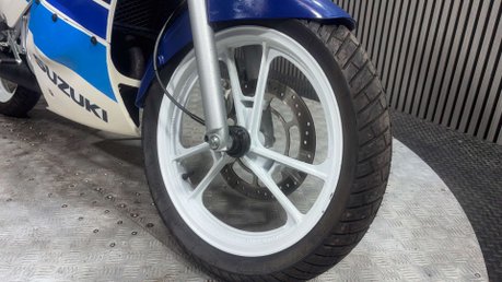 Suzuki RG 1992 GREAT RUNNING CLASSIC 2 STROKE BIKE ONLY 15K RG 80CC 20