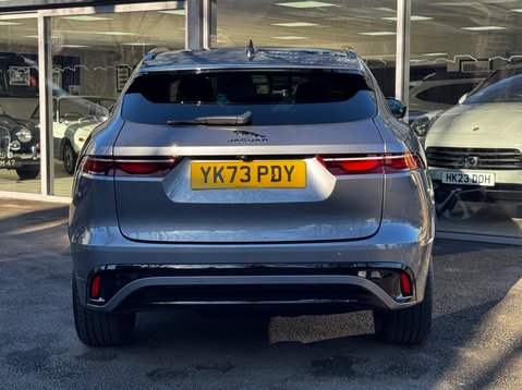 Jaguar F-Pace R-DYNAMIC HSE BLACK 31