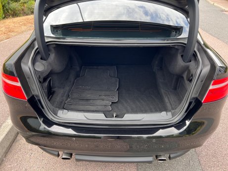 Jaguar XE 2.0i R-Sport Auto Euro 6 (s/s) 4dr 34