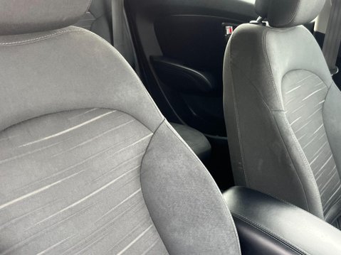 Hyundai ix35 1.6 GDi S Euro 5 5dr 5