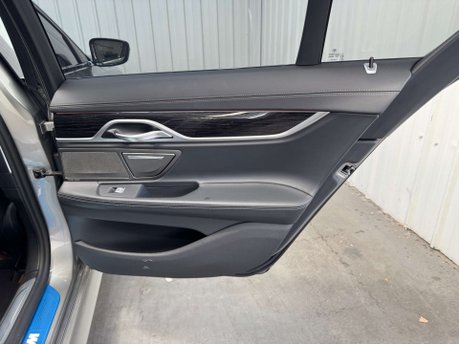 BMW 7 Series 4.4 750i M Sport xDrive Auto 4WD 4dr 58