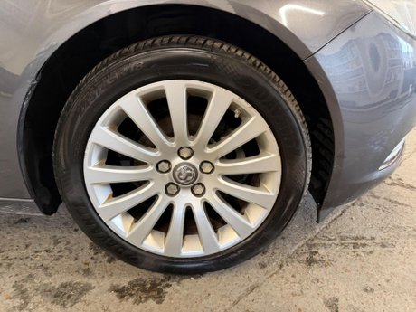 Vauxhall Insignia 2.0 CDTi SE Euro 5 5dr 23