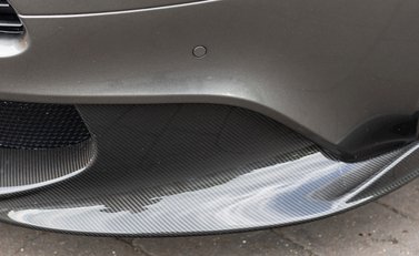 Aston Martin Vanquish S 24