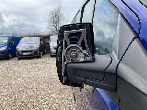Ford Transit Custom LWB L2H1 290 Limited Air Con Cruise EURO 6 NO VAT 18