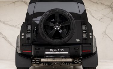 Land Rover Defender 110 V8 5