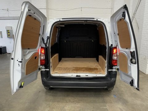 Peugeot Partner BLUEHDI PROFESSIONAL PREMIUM PLUS L1 7