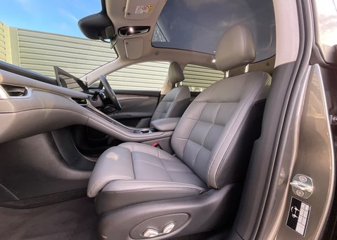 MG IM6 100kWh LAUNCH EDITION AWD 14