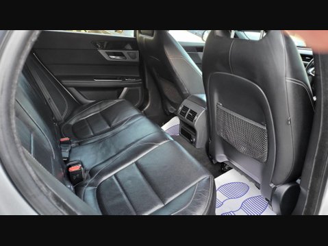 Jaguar XF R-SPORT 18