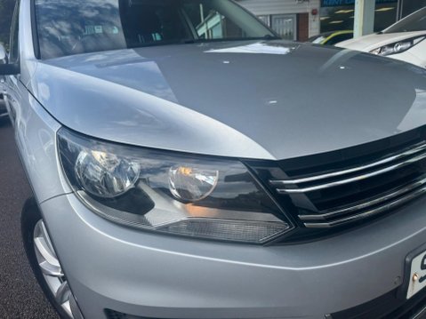 Volkswagen Tiguan 2.0 TDI BlueMotion Tech Match 4WD Euro 5 (s/s) 5dr 11