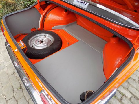 BMW 02 Series 1502 24