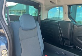 Citroen Berlingo Multispace 1.6 BlueHDi Feel Multispace MPV Wheel Chair Ramp 19