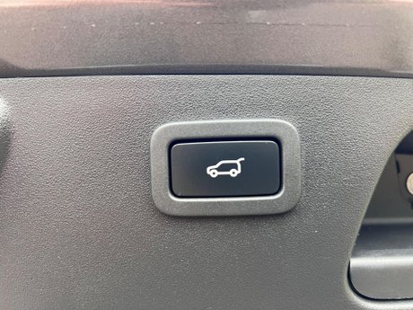 Jaguar E-Pace 2.0 D180 R-Dynamic HSE Auto AWD Euro 6 (s/s) 5dr 46