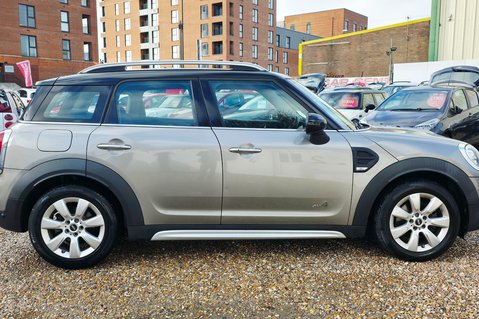 Mini Countryman COOPER D ALL4 AUTOMATIC..SAT NAV,CHILLI,EXCITMENT,CRUISE,CONNECTED. 2