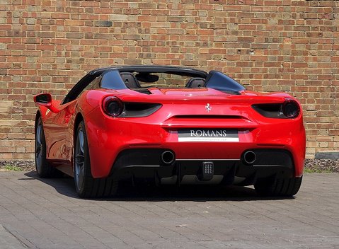 Ferrari 488 Spider 13