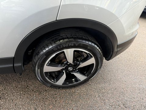 Nissan Qashqai 1.5 dCi N-Connecta 2WD Euro 6 (s/s) 5dr 25